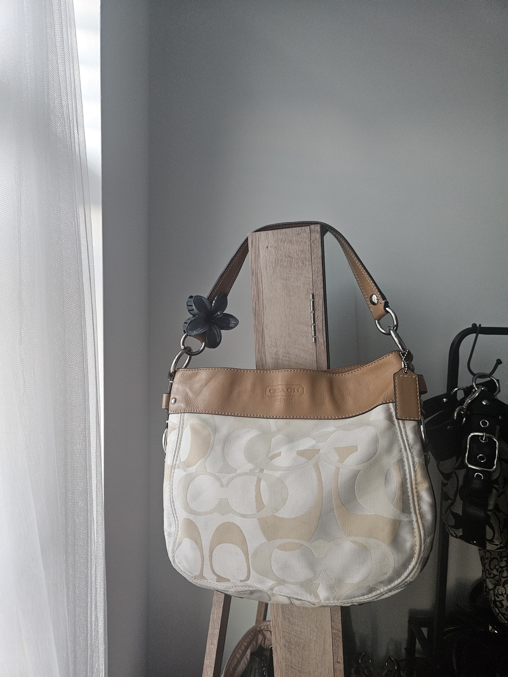 Y2K Vintage Coach Optic Signature Zoe Hobo Bag in Cream & Tan